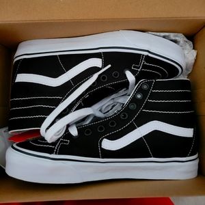 Vans Sk8 Hi top sneaker Size 8.5